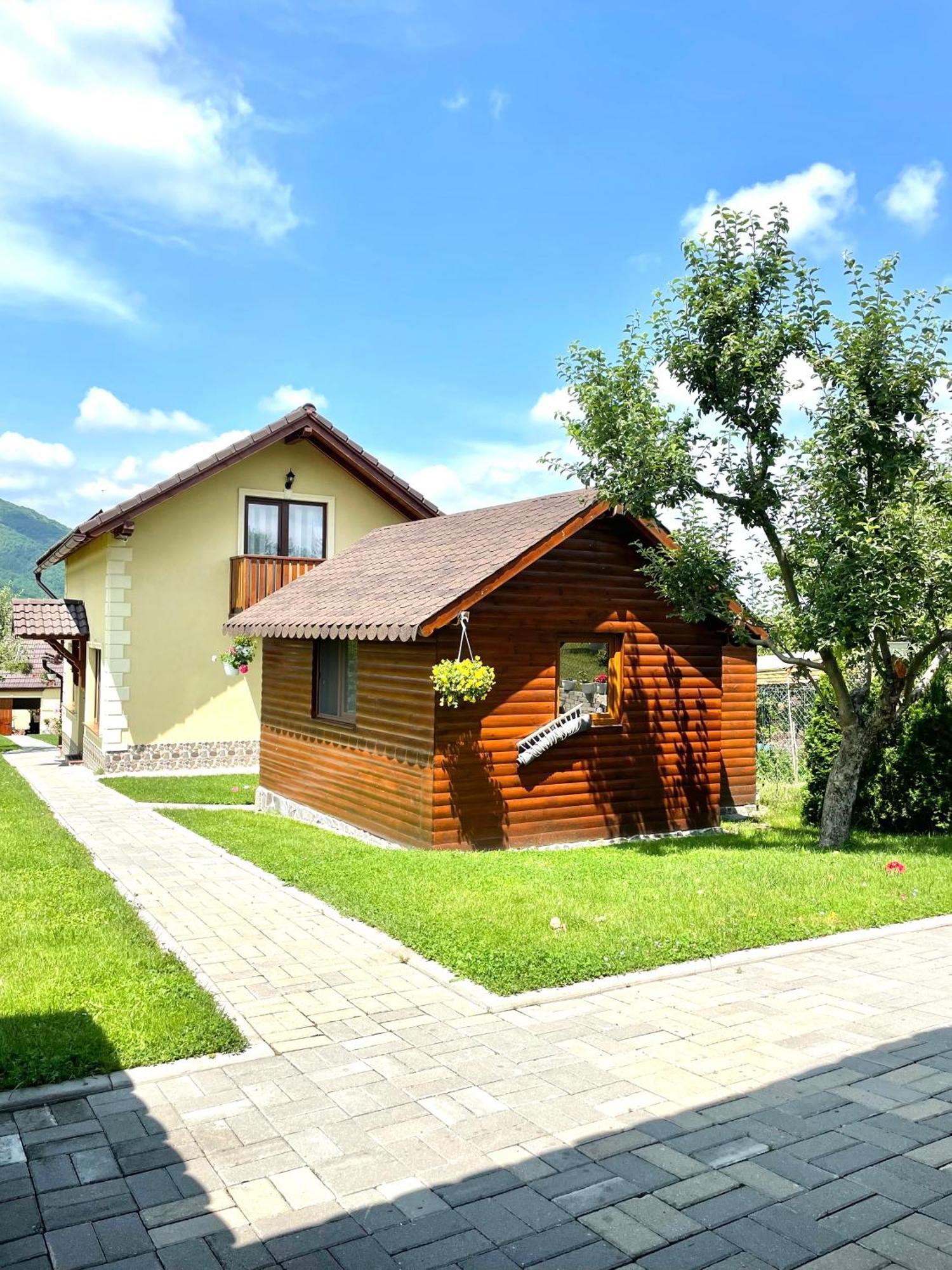 Casa De Vacanta Orlat Exterior foto